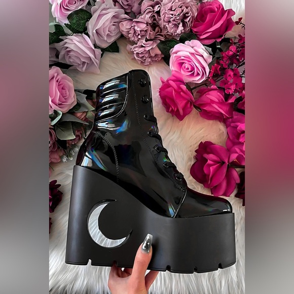 ISO Killstar Diana Wedge Boots - Picture 4 of 5